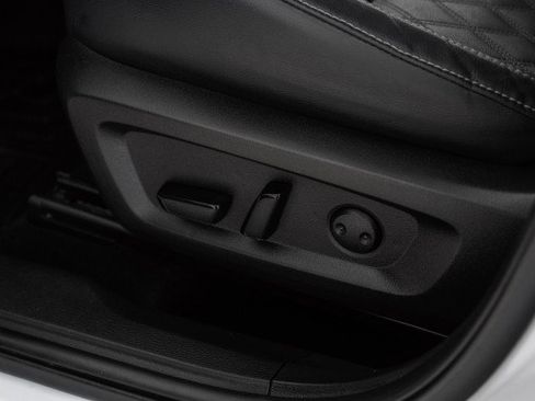 Used 2022 Mitsubishi Outlander SEL image 32