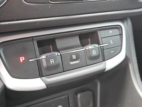 Used 2022 GMC Terrain SLE w/ Driver Convenience Package FWD image 14