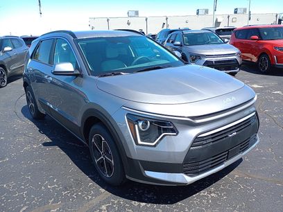New 2025 Kia Niro EX