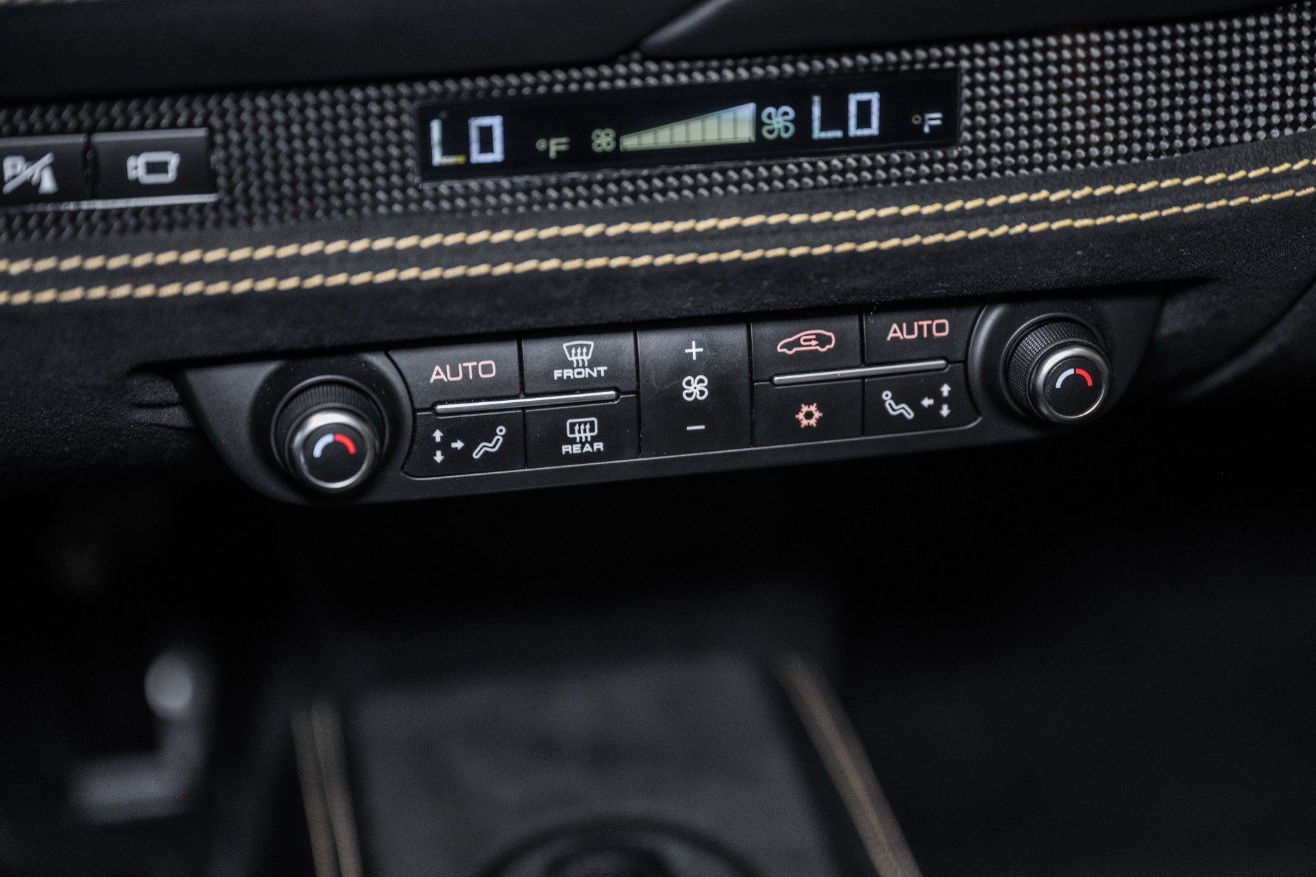 Used 2023 Ferrari F8 Tributo RWD image 29