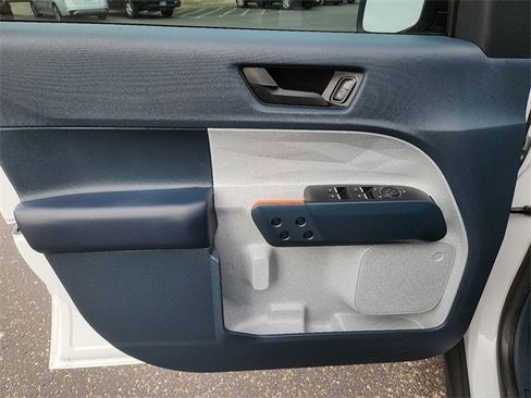 Used 2024 Ford Maverick XLT w/ XLT Luxury Package image 12