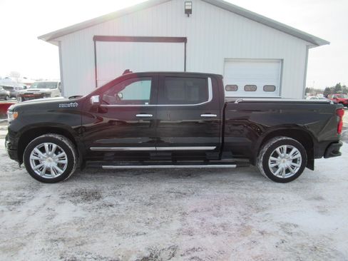 Certified 2022 Chevrolet Silverado 1500 High Country w/ High Country Premium Package image 8