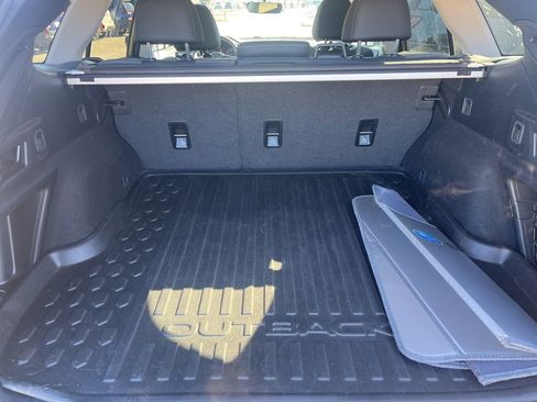 Used 2022 Subaru Outback Onyx Edition XT image 9