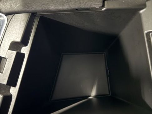 Used 2019 Buick Enclave Premium image 27