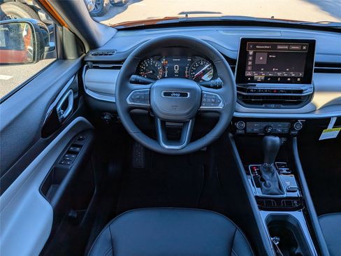 New 2026 Jeep Compass Limited AWD/4WD image 17