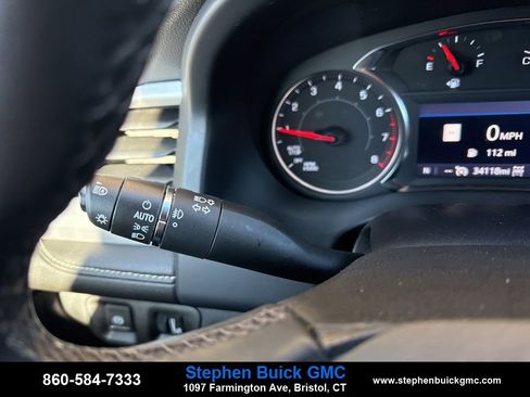 Used 2023 GMC Acadia SLT image 18