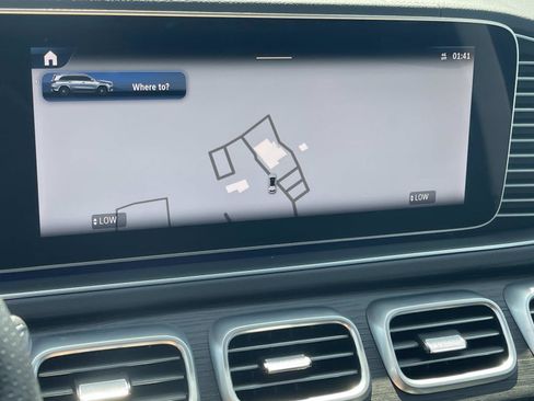 Used 2026 Mercedes-Benz GLS 450 4MATIC image 37