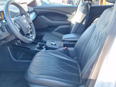 Used 2023 Ford Mustang Mach-E Select image 8