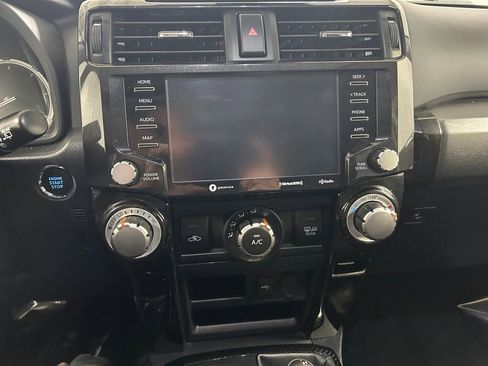 Used 2021 Toyota 4Runner Venture w/ Moonroof Package AWD/4WD image 20