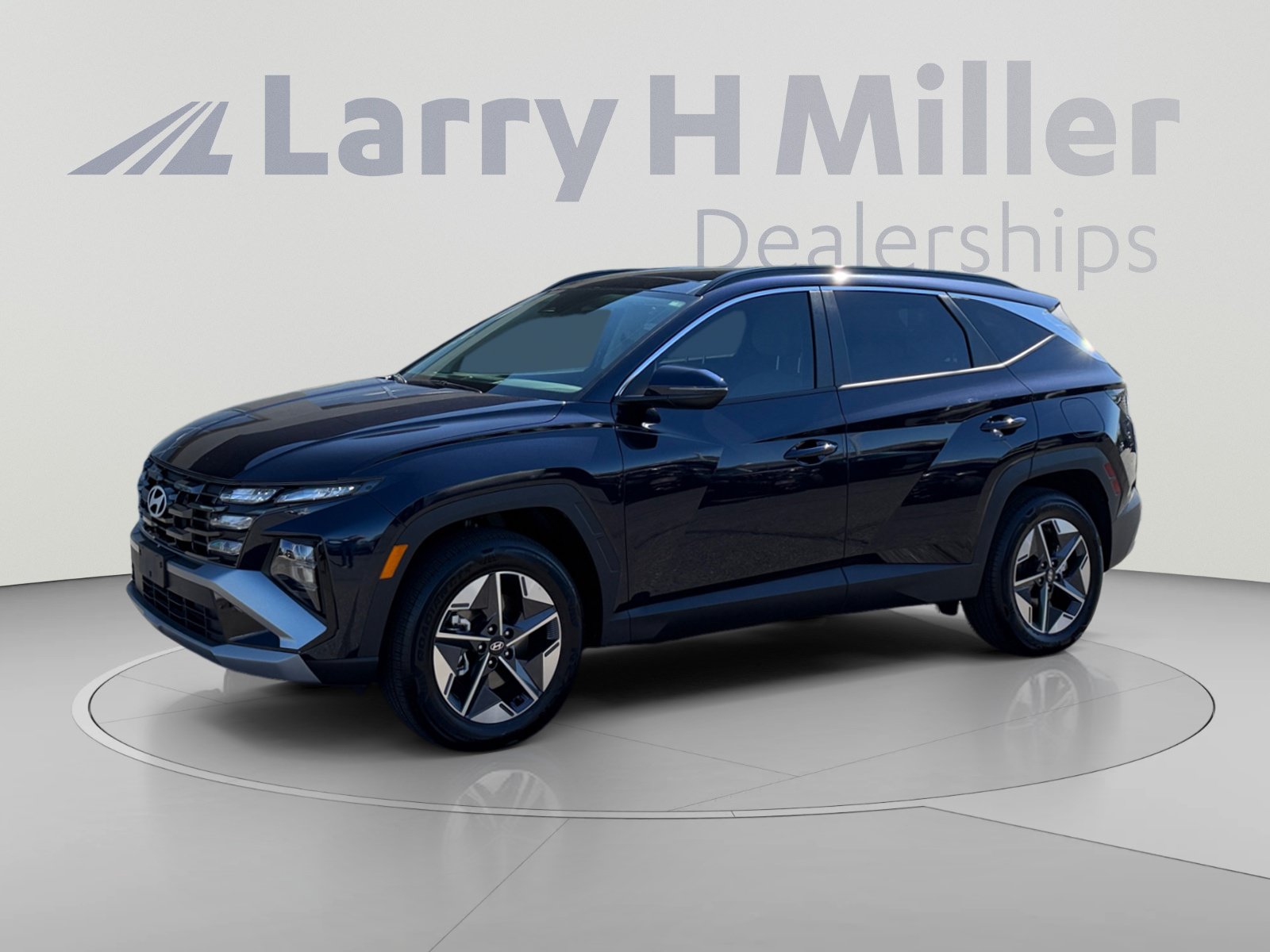 Used 2025 Hyundai Tucson SEL w/ Tow & Go Package AWD/4WD image 1