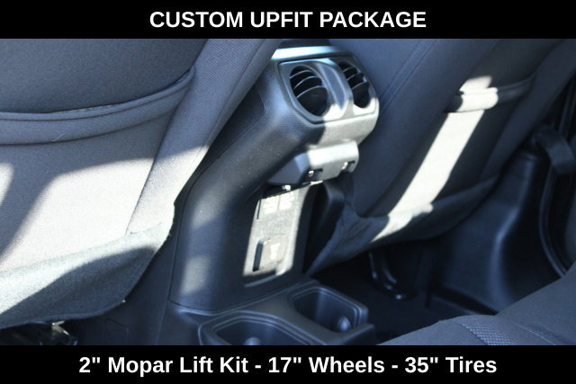 Used 2023 Jeep Gladiator Sport AWD/4WD image 48