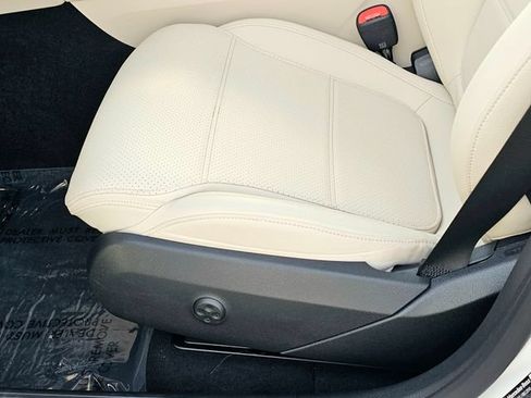 Certified 2026 Mercedes-Benz GLC 300 4MATIC image 19