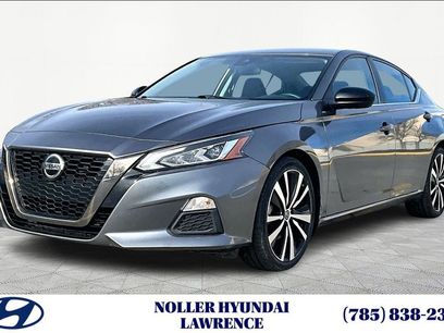 Used 2022 Nissan Altima 2.5 SR