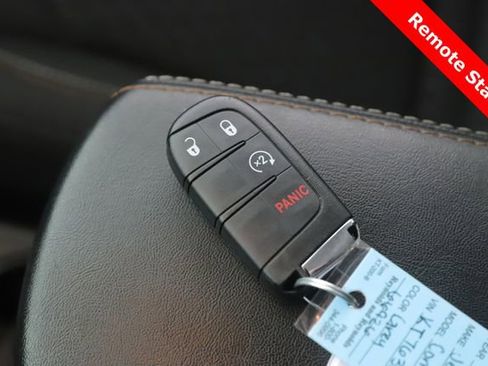 Used 2019 Jeep Compass Sport w/ Cold Weather Group AWD/4WD image 3