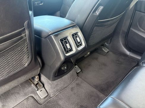Used 2024 Kia Sorento S FWD image 24