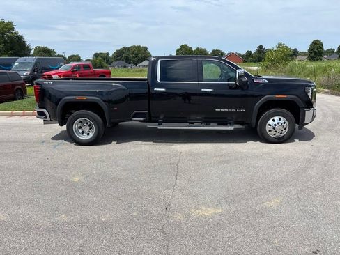 Used 2025 GMC Sierra 3500 SLT w/ SLT Premium Package AWD/4WD image 6