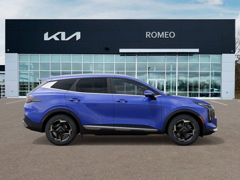 New 2026 Kia Sportage EX image 8