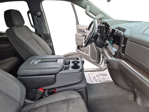 Used 2025 Chevrolet Silverado 1500 LT AWD/4WD image 41