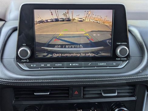 Certified 2023 Nissan Rogue SV image 26