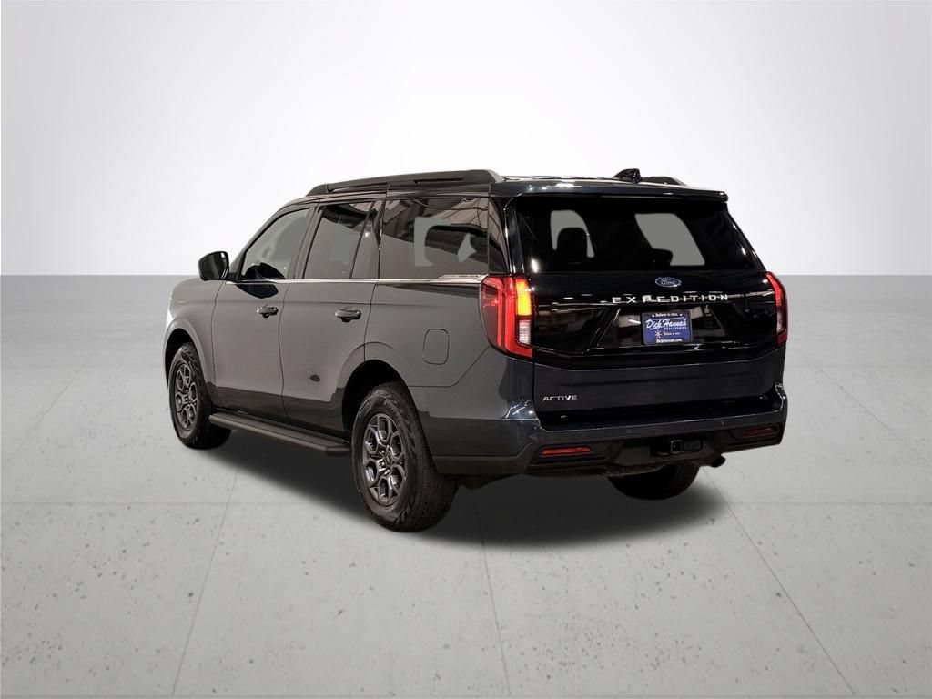 Used 2025 Ford Expedition Active AWD/4WD image 14