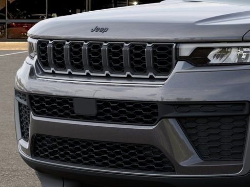 New 2026 Jeep Grand Cherokee Altitude AWD/4WD image 11