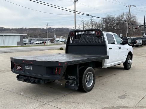 Used 2020 RAM 3500 Tradesman w/ Chrome Appearance Group image 17