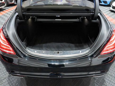 Used 2017 Mercedes-Benz S 550 4MATIC Sedan image 30