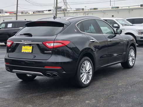Used 2019 Maserati Levante GranLusso AWD/4WD image 8