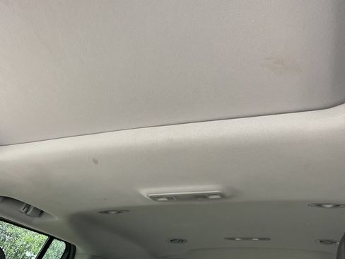 Used 2017 Chevrolet Suburban Premier AWD/4WD image 14