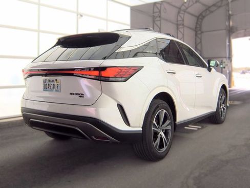 Used 2025 Lexus RX 350h w/ Convenience Package AWD/4WD image 3