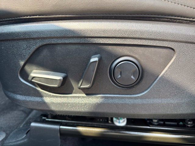 Used 2025 Kia Sorento X-Line EX AWD/4WD image 16