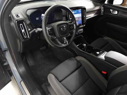 Certified 2023 Volvo C40 Recharge Core image 20