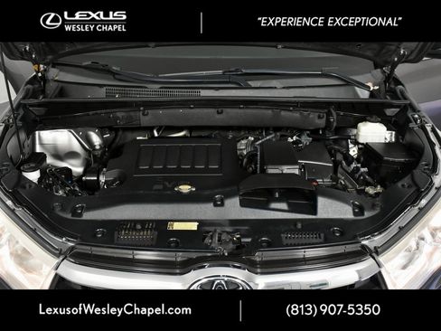 Used 2014 Toyota Highlander XLE image 13