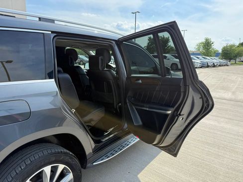 Used 2014 Mercedes-Benz GL 450 4MATIC image 23