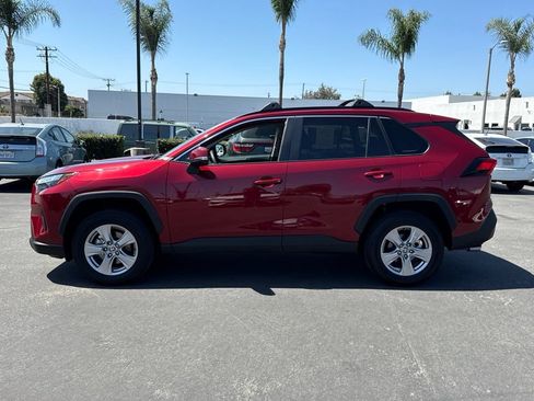 Used 2025 Toyota RAV4 XLE w/ Convenience Package FWD image 7