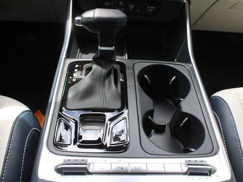 New 2026 Kia Carnival SX FWD image 44