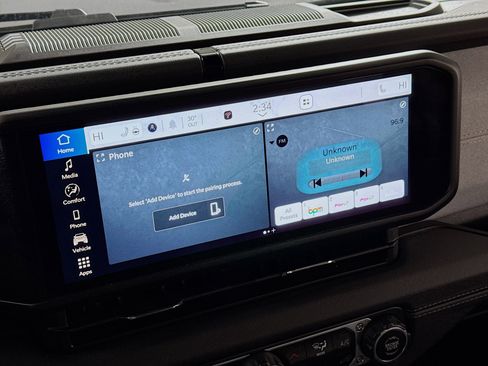 Used 2025 Jeep Wrangler Unlimited Sahara image 16