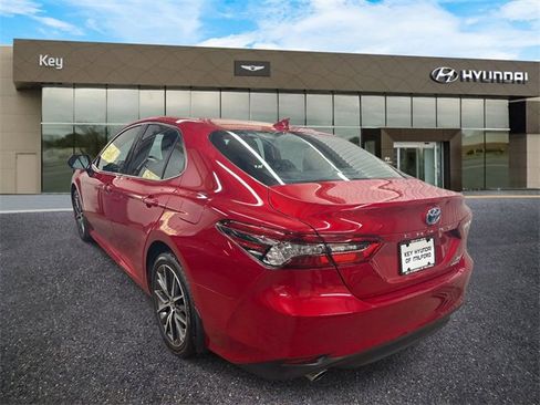 Used 2023 Toyota Camry XLE image 8