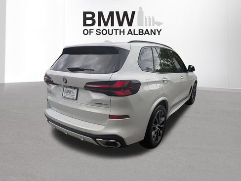 Used 2024 BMW X5 xDrive40i w/ M Sport Package AWD/4WD image 4