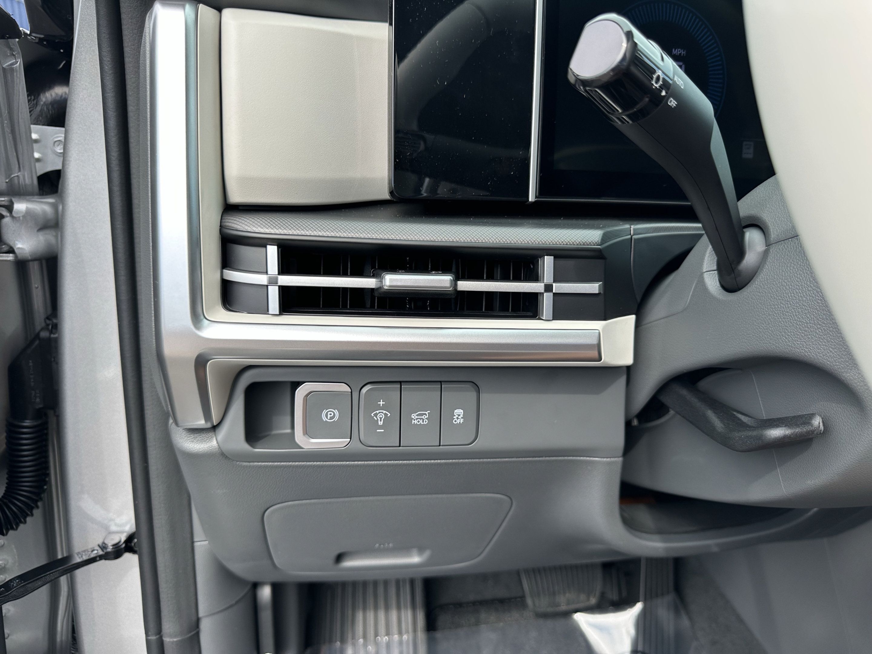 New 2027 Hyundai Santa Fe SE FWD image 31