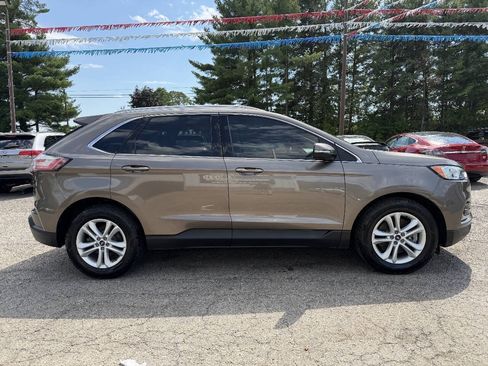 Used 2019 Ford Edge SEL w/ Equipment Group 201A AWD/4WD image 4
