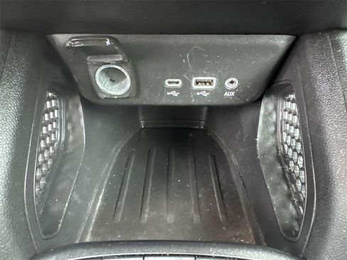 Used 2023 Chevrolet TrailBlazer LT w/ Convenience Package image 48