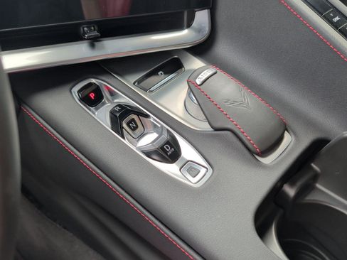 Used 2024 Chevrolet Corvette Stingray Convertible w/ 1LT RWD image 20