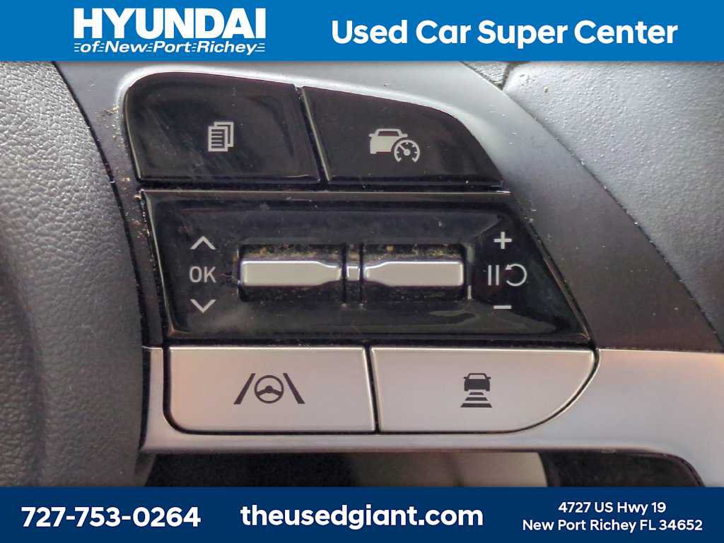 Certified 2022 Hyundai Tucson SEL w/ Convenience Package FWD image 29