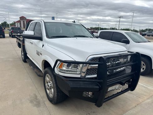 Used 2015 RAM 2500 Laramie w/ Convenience Group AWD/4WD image 7