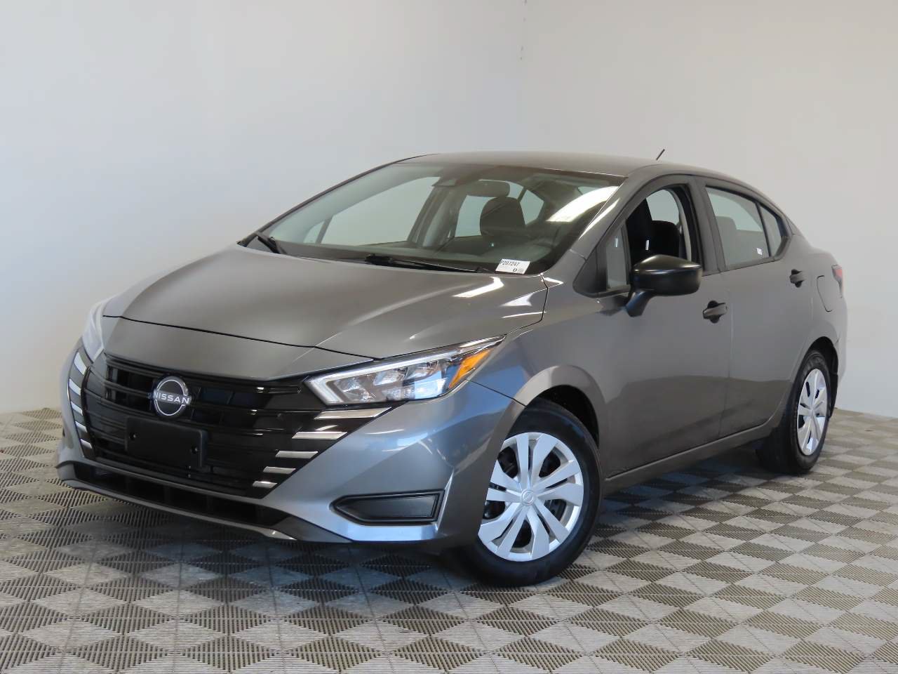 Used 2025 Nissan Versa S w/ Trunk Package FWD image 1