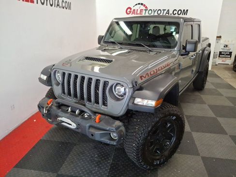 Used 2021 Jeep Gladiator Mojave AWD/4WD image 3