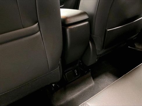 Used 2023 Chevrolet TrailBlazer RS w/ Technology Package FWD image 28