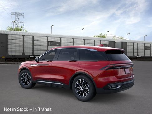 New 2026 Lincoln Nautilus Premier AWD/4WD image 4