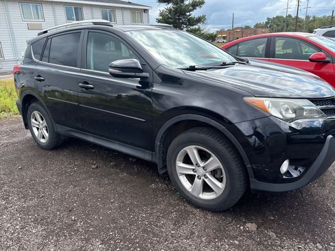 Used 2013 Toyota RAV4 XLE AWD/4WD image 5